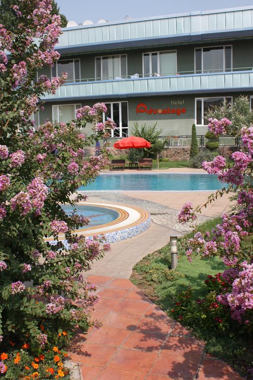 Advantage Hotel Самарканд Экстерьер фото